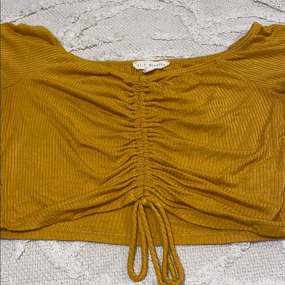 Mustard Rouched crop top - Picture 2 of 3